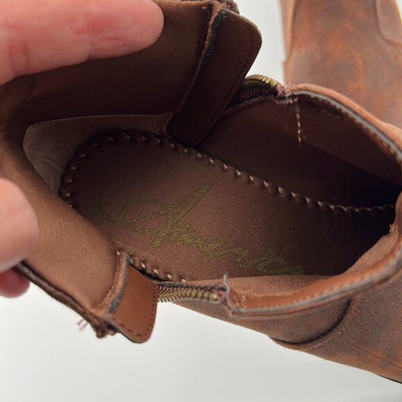 American Rag Aabby brown faux leather ankle boots with zippers size 6M - Picture 11 of 12